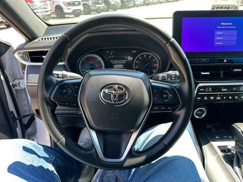 Certified 2023 Toyota Venza Nightshade AWD/4WD image 42