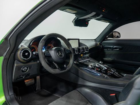 Used 2018 Mercedes-Benz AMG GT R image 95