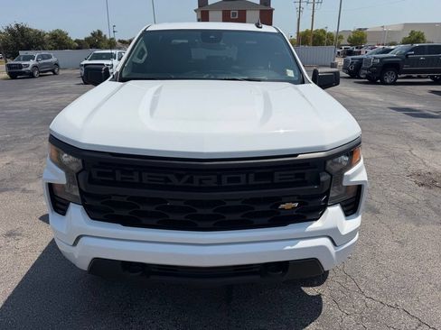 Used 2022 Chevrolet Silverado 1500 Custom AWD/4WD image 7