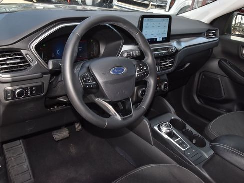 Used 2023 Ford Escape Active image 33