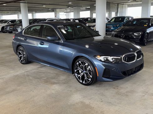 Used 2025 BMW 330i Sedan image 2
