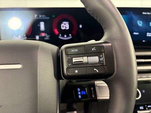 Used 2026 Hyundai Santa Fe SEL image 16