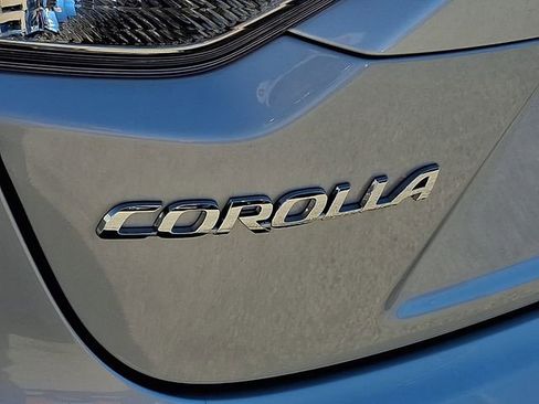 Used 2024 Toyota Corolla LE image 20