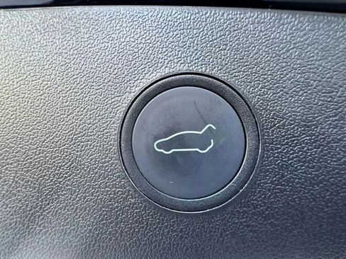 Used 2023 Tesla Model 3 Standard Range image 26