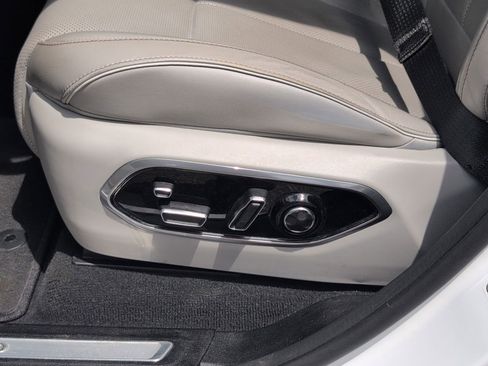 Used 2022 Jeep Grand Cherokee L Overland w/ Luxury Tech Group IV image 14