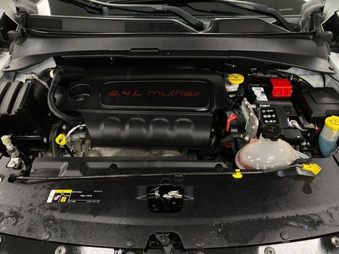 Used 2022 Jeep Compass Limited AWD/4WD image 11