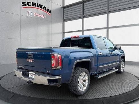 Used 2018 GMC Sierra 1500 SLT w/ SLT Premium Package AWD/4WD image 4