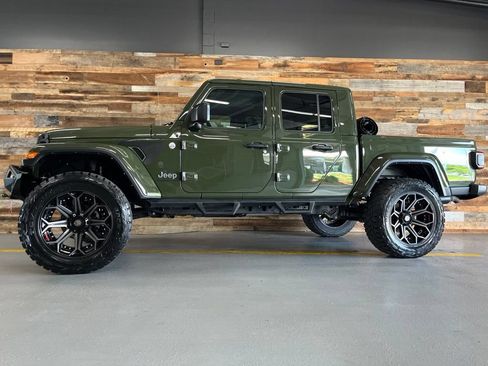 Used 2021 Jeep Gladiator Overland w/ Popular Equipment Package AWD/4WD image 21