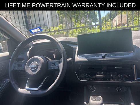 Used 2024 Nissan Rogue SL w/ SL Premium Package image 5