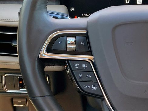 Used 2022 Lincoln Nautilus Reserve FWD image 24