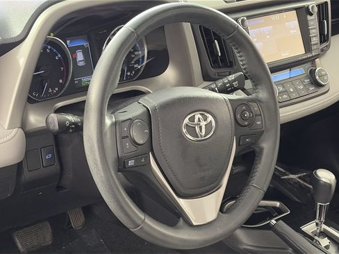 Used 2017 Toyota RAV4 Limited FWD image 14