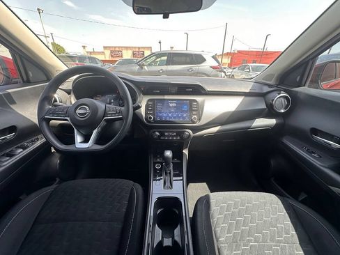 Certified 2022 Nissan Kicks SV FWD image 18