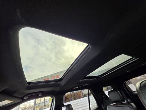 Used 2018 Ford Explorer Sport w/ Equipment Group 401A image 31