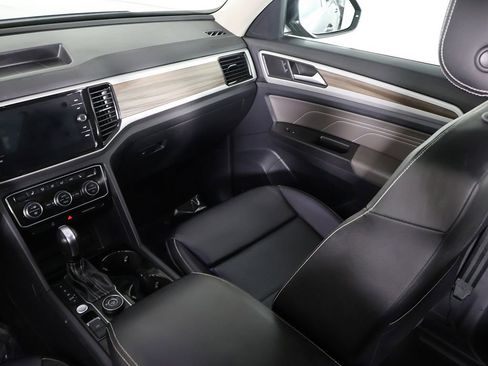 Used 2023 Volkswagen Atlas SEL image 41