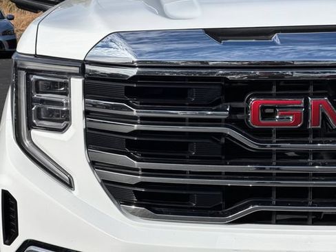 Used 2025 GMC Sierra 1500 SLT RWD image 47