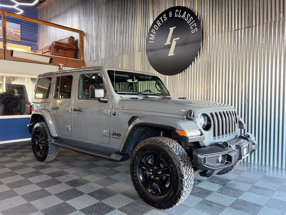Used 2021 Jeep Wrangler Unlimited Sahara AWD/4WD image 2