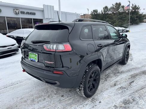 Used 2019 Jeep Cherokee Trailhawk image 7