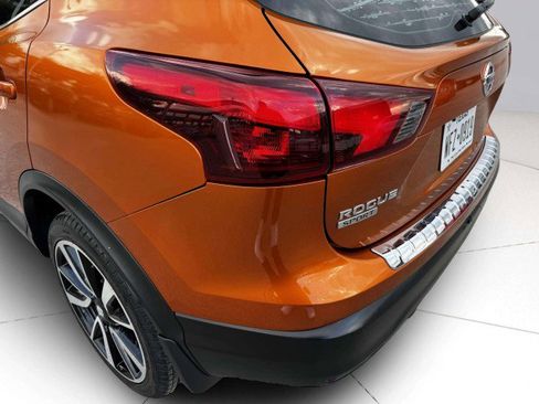 Used 2017 Nissan Rogue Sport SL w/ SL Premium Package image 14