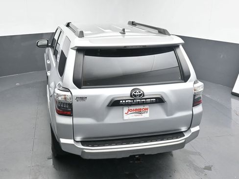 Used 2022 Toyota 4Runner TRD Off-Road Premium image 31