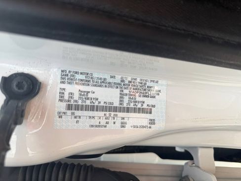 Used 2015 Ford Focus Titanium FWD image 36