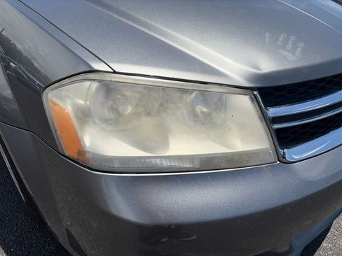 Used 2013 Dodge Avenger SE FWD image 17