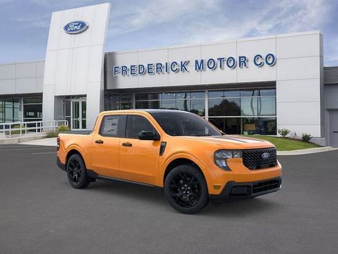 New 2026 Ford Maverick XLT w/ XLT Luxury Package AWD/4WD image 7