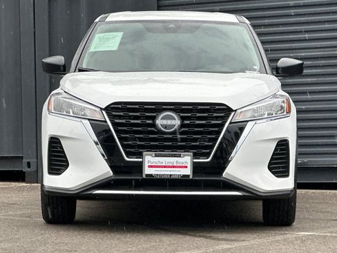 Used 2023 Nissan Kicks S image 11