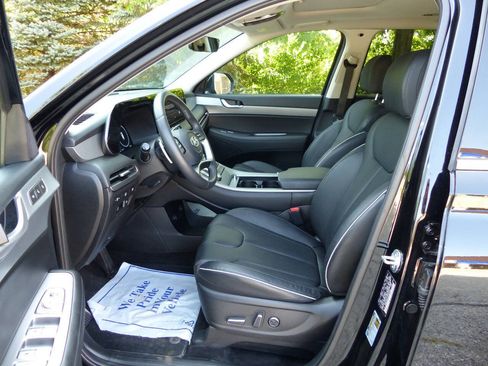 Used 2025 Hyundai Palisade SEL AWD/4WD image 24