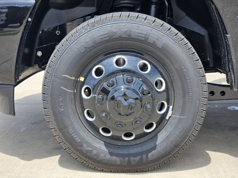 New 2026 RAM 3500 Lone Star AWD/4WD image 13