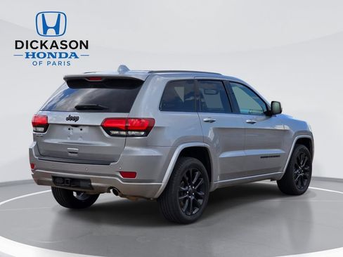 Used 2020 Jeep Grand Cherokee Altitude RWD image 4
