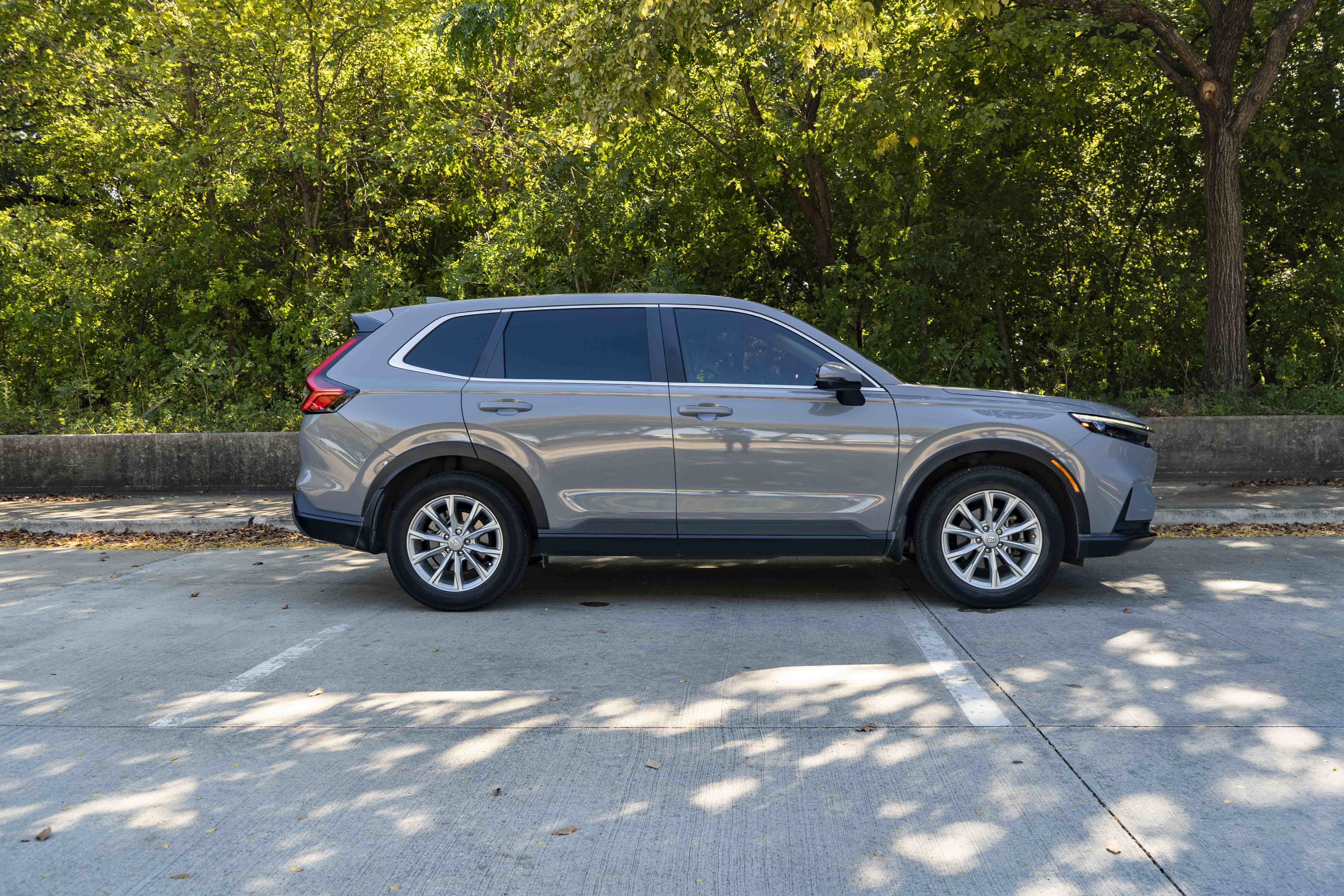 Used 2024 Honda CR-V EX-L image 10