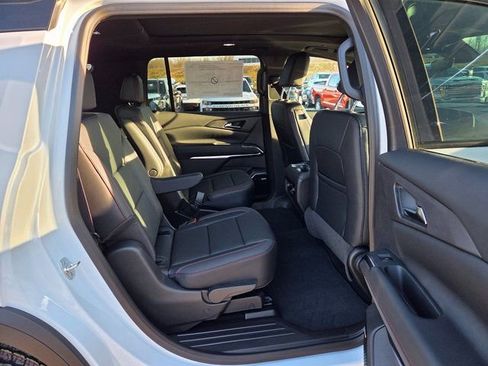 New 2026 Chevrolet Traverse Z71 w/ Enhanced Driving Package image 10