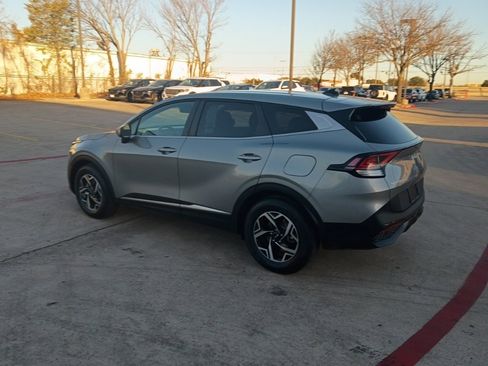 Used 2024 Kia Sportage LX image 12