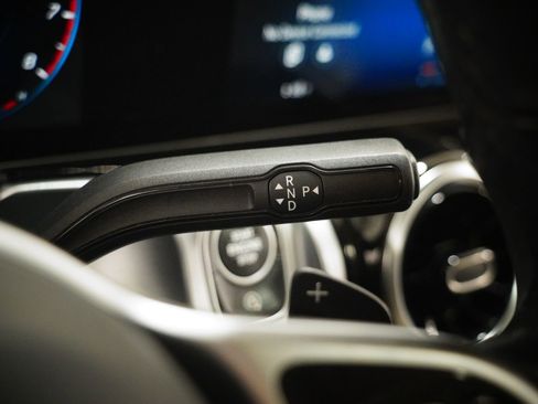 Certified 2021 Mercedes-Benz GLB 250 4MATIC image 24