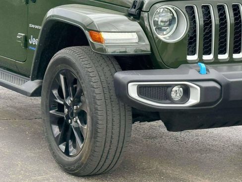 Used 2023 Jeep Wrangler Unlimited Sahara w/ Cold Weather Group AWD/4WD image 5