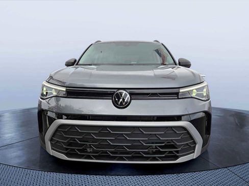 Used 2025 Volkswagen Taos S FWD image 16