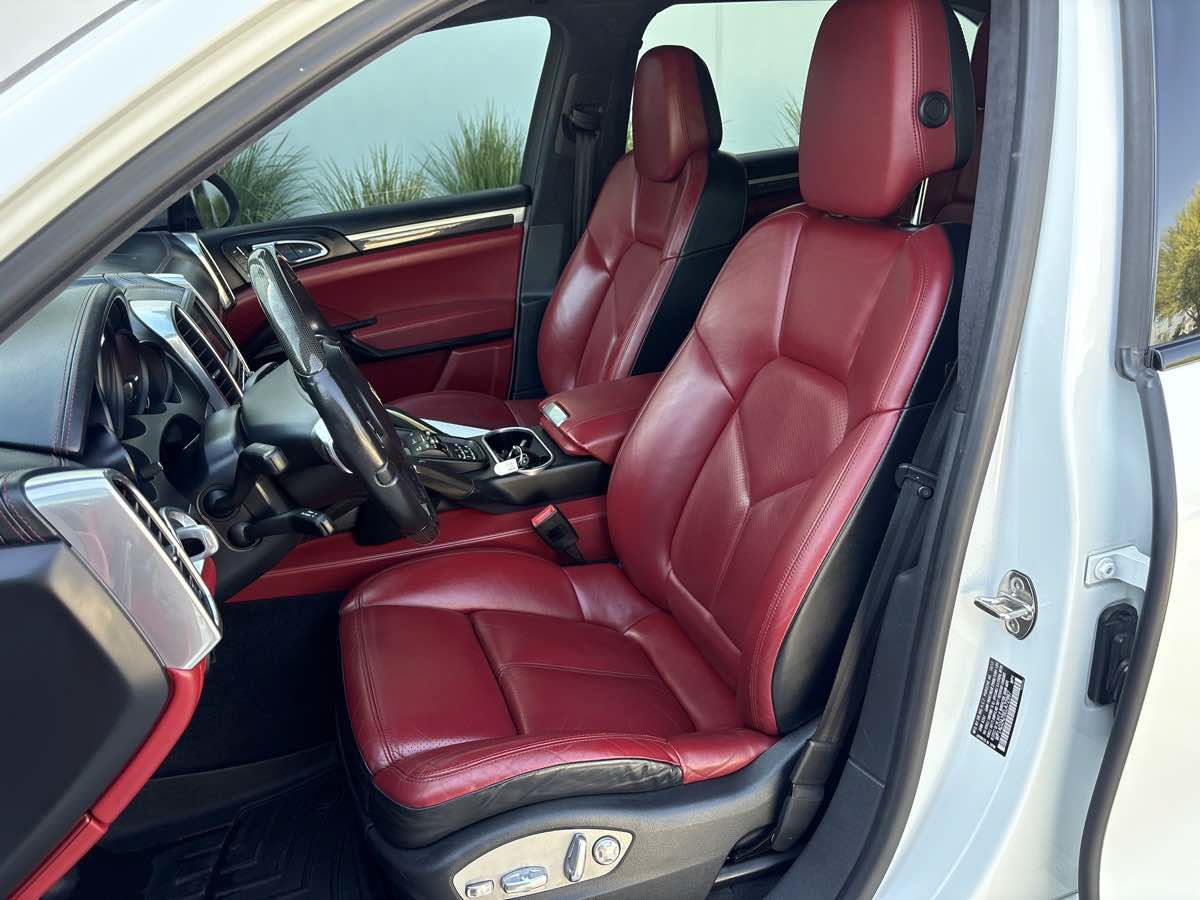 Used 2014 Porsche Cayenne GTS AWD/4WD image 19
