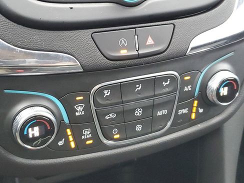 Used 2023 Chevrolet Equinox LT image 21