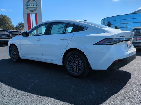 New 2026 Nissan Sentra SV image 6