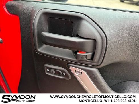 Used 2017 Jeep Wrangler Unlimited Sahara w/ Dual Top Group image 23