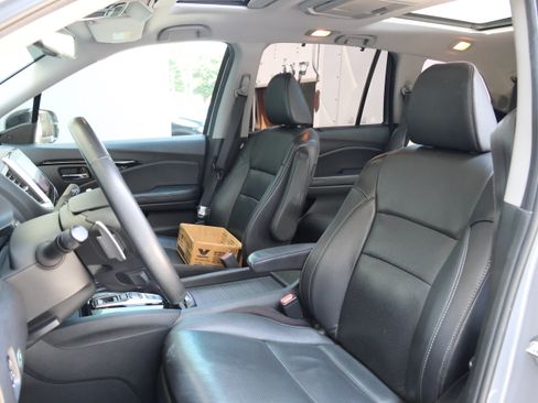 Used 2018 Honda Pilot Elite image 35