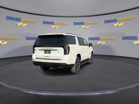 New 2026 Chevrolet Suburban Z71 w/ Comfort Package AWD/4WD image 8