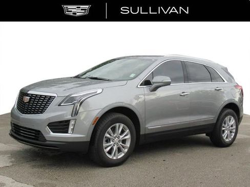 New 2025 Cadillac XT5 Luxury image 3