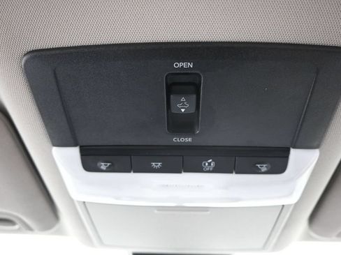 Used 2022 Nissan Altima 2.5 SR w/ Midnight Edition Package AWD/4WD image 37