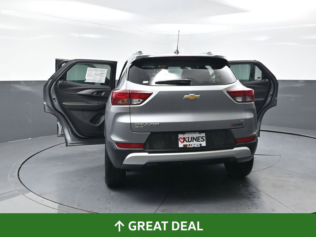 Used 2025 Chevrolet TrailBlazer LT AWD/4WD image 59