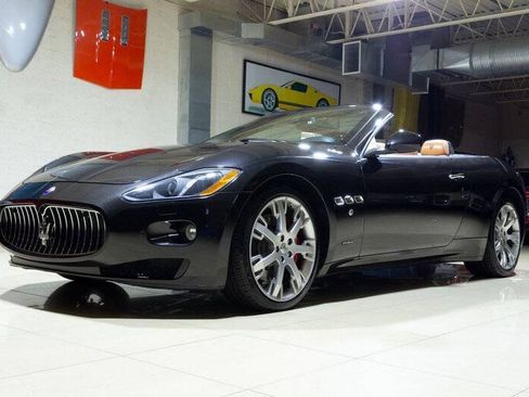 Used 2015 Maserati GranTurismo Convertible RWD image 4