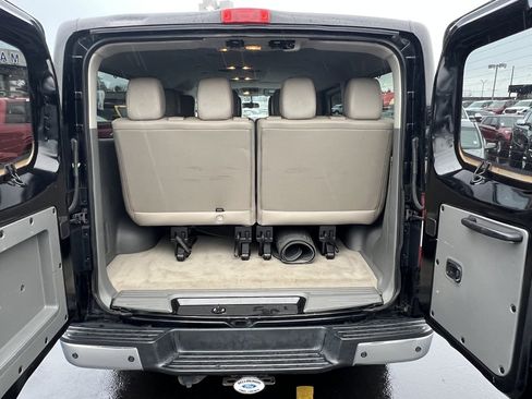 Used 2019 Nissan NV 3500 SL image 11