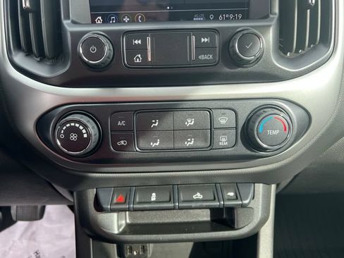 Used 2022 Chevrolet Colorado LT w/ LT Convenience Package AWD/4WD image 23