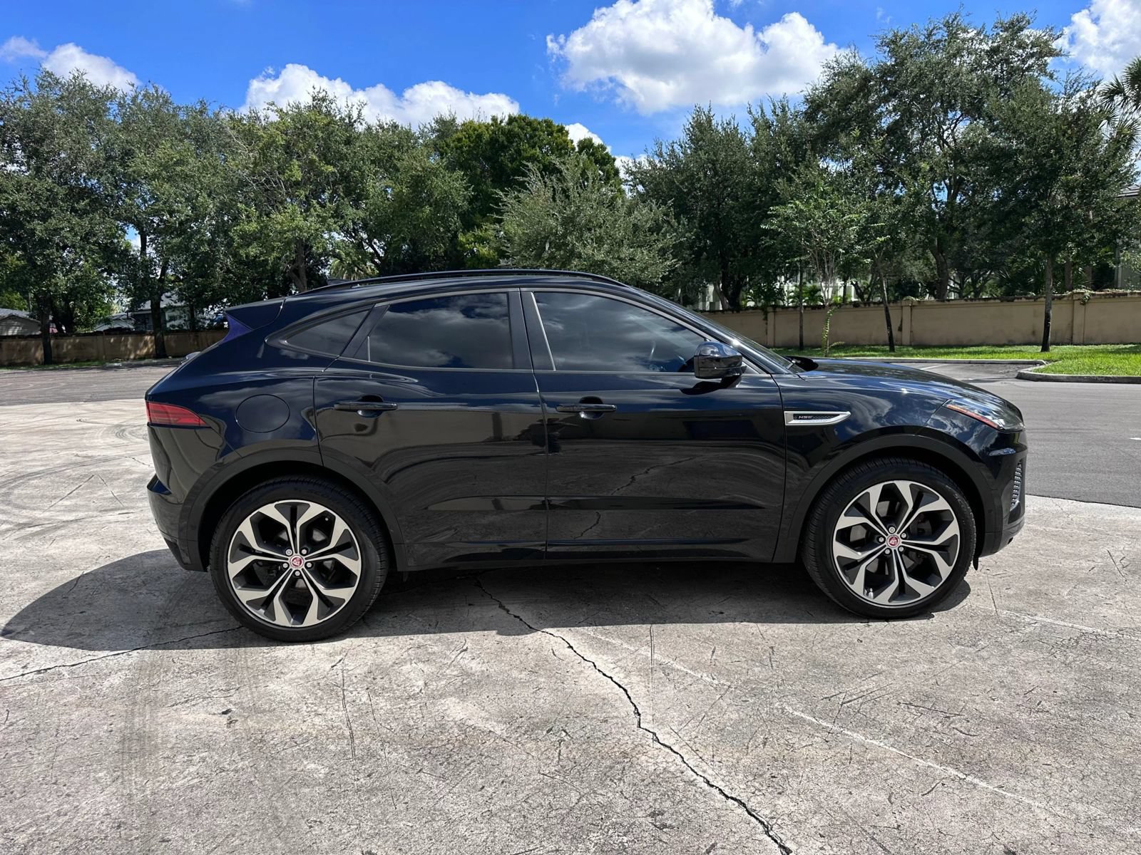 Used 2019 Jaguar E-PACE R-Dynamic HSE AWD/4WD image 4