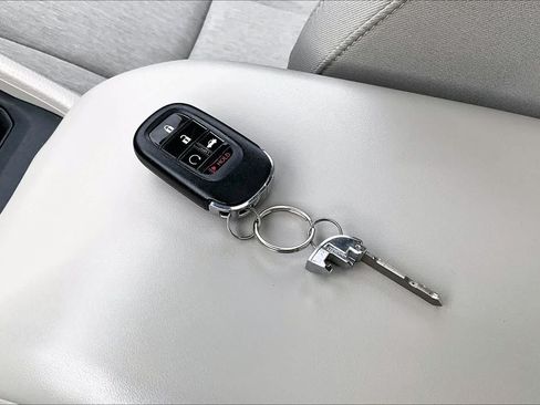 Used 2023 Honda Accord EX image 14